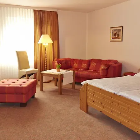 Muhlenhof Hotel *